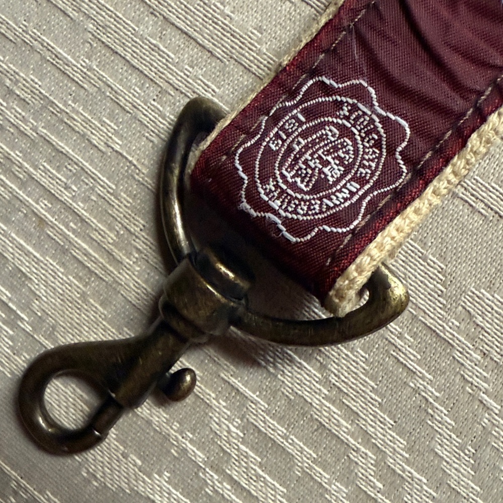 Colgate Gate’ coca-Cola cap+Colgate Keychain 11x1.20” - Picture 13 of 14